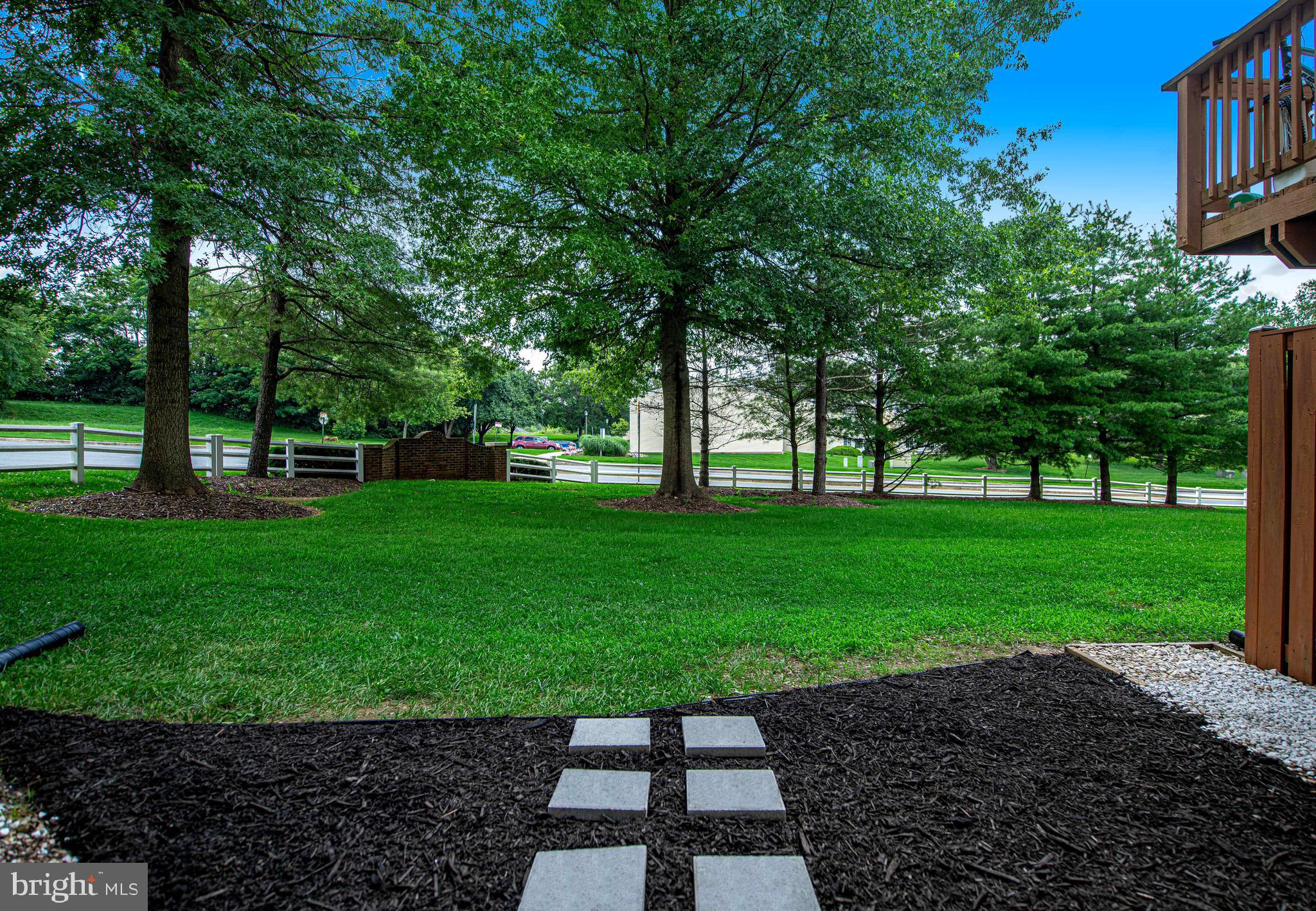 HUNTERS CROSSING - Residential