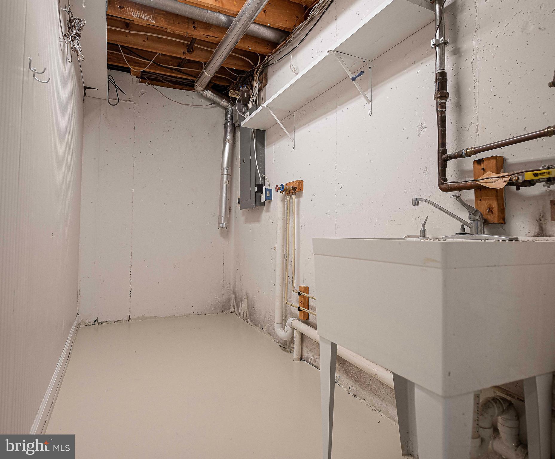 HUNTERS CROSSING - Residential