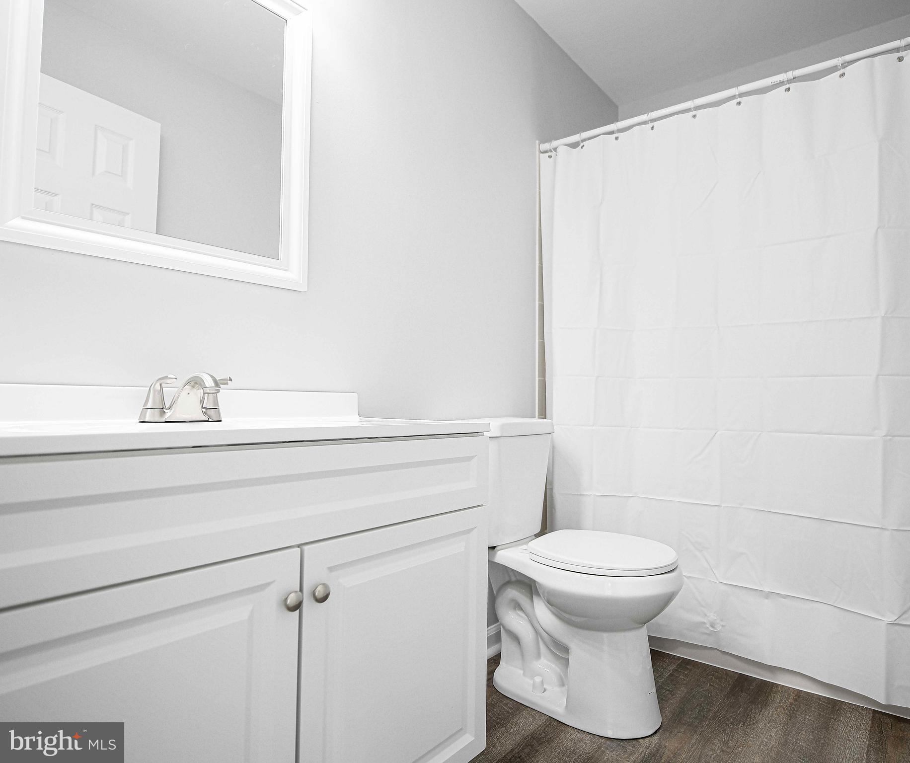 HUNTERS CROSSING - Residential