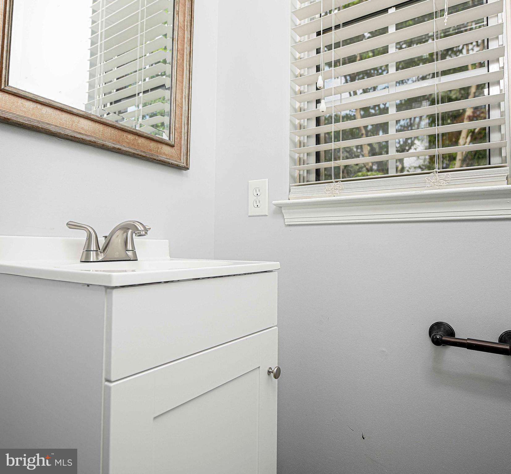 HUNTERS CROSSING - Residential