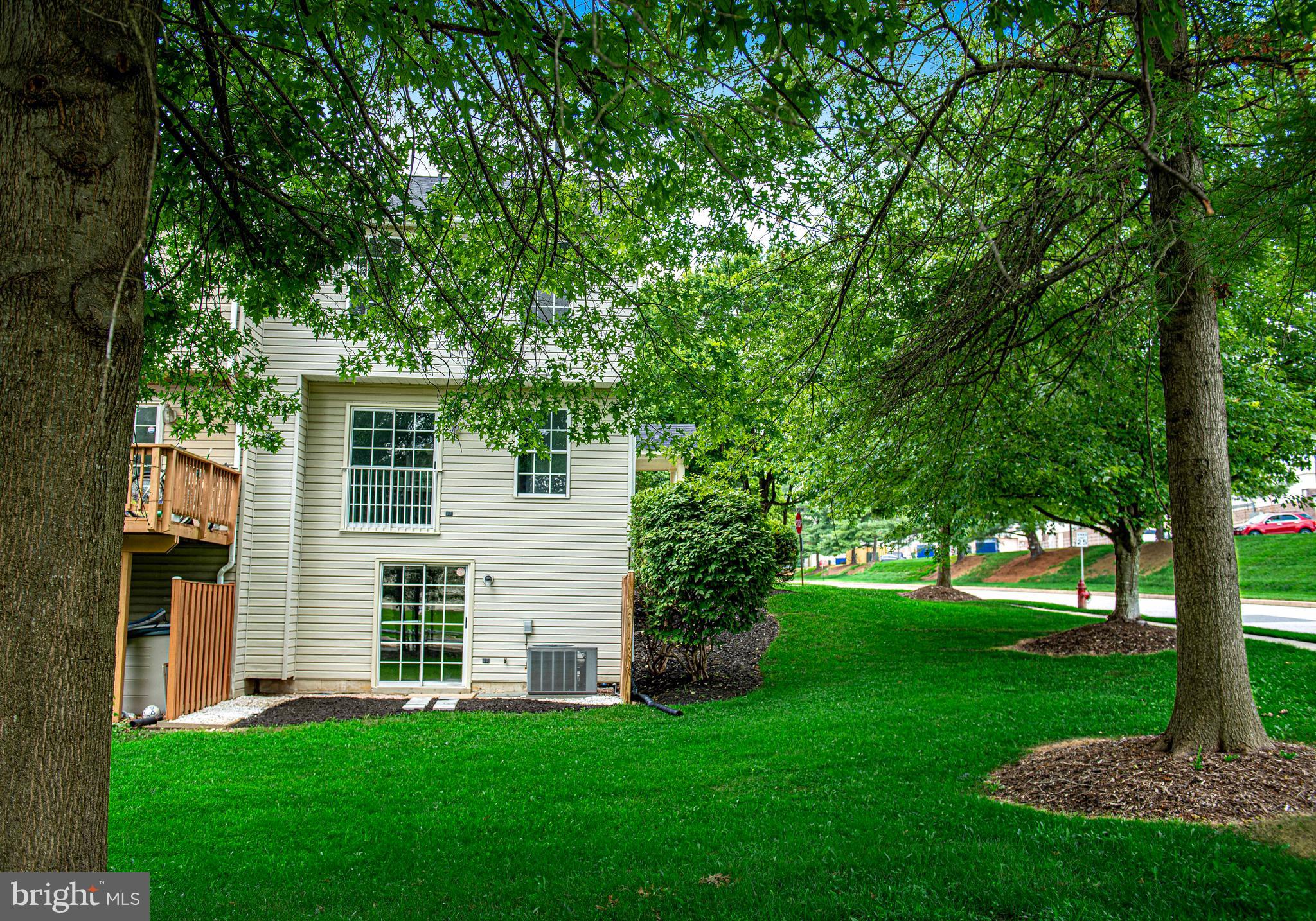 HUNTERS CROSSING - Residential