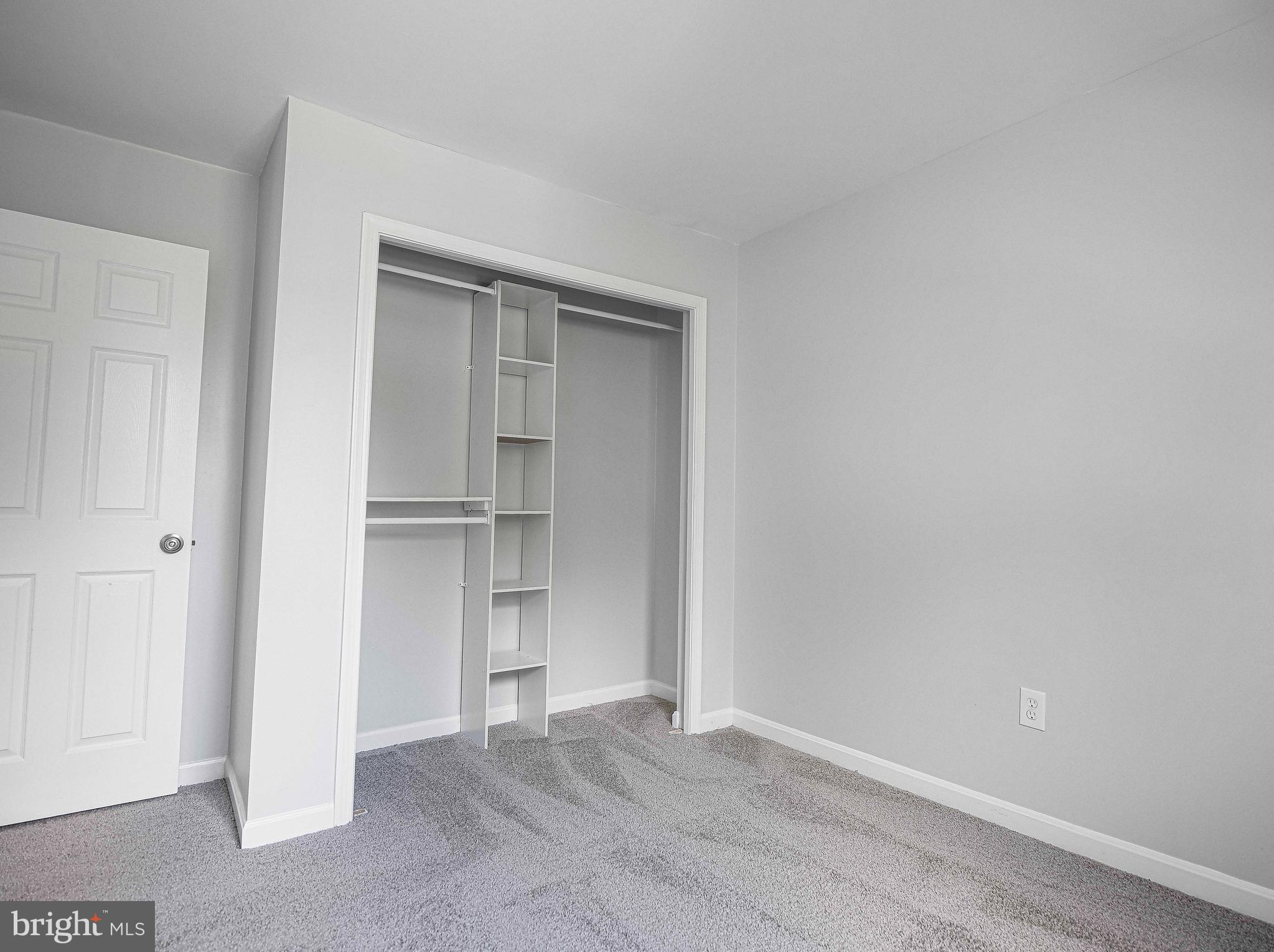 HUNTERS CROSSING - Residential