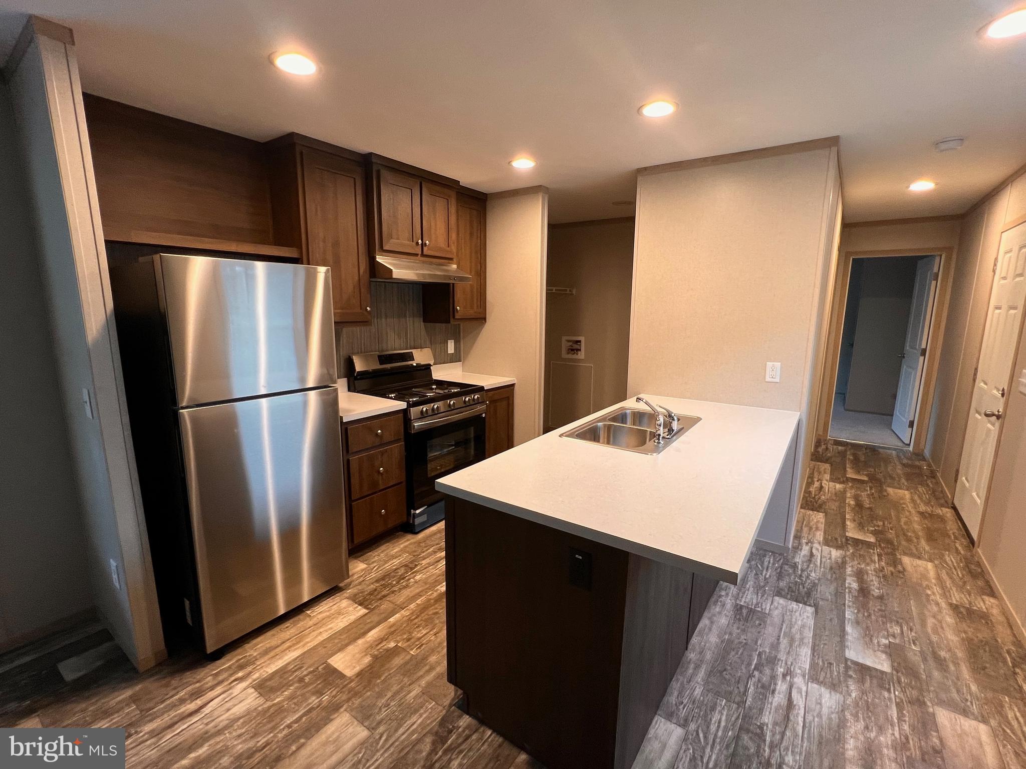 1136 STEINMETZ ROAD 7