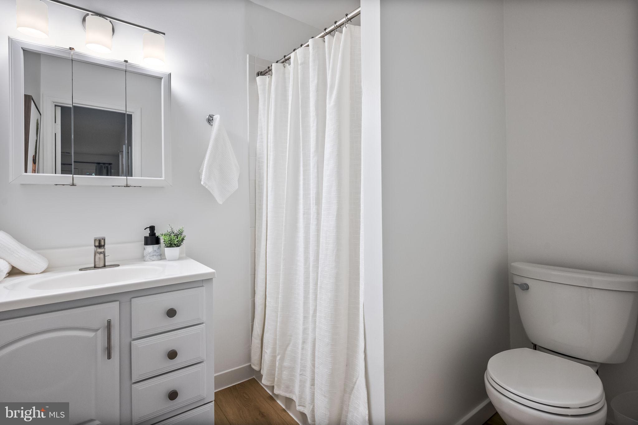 OAKCREST - Residential