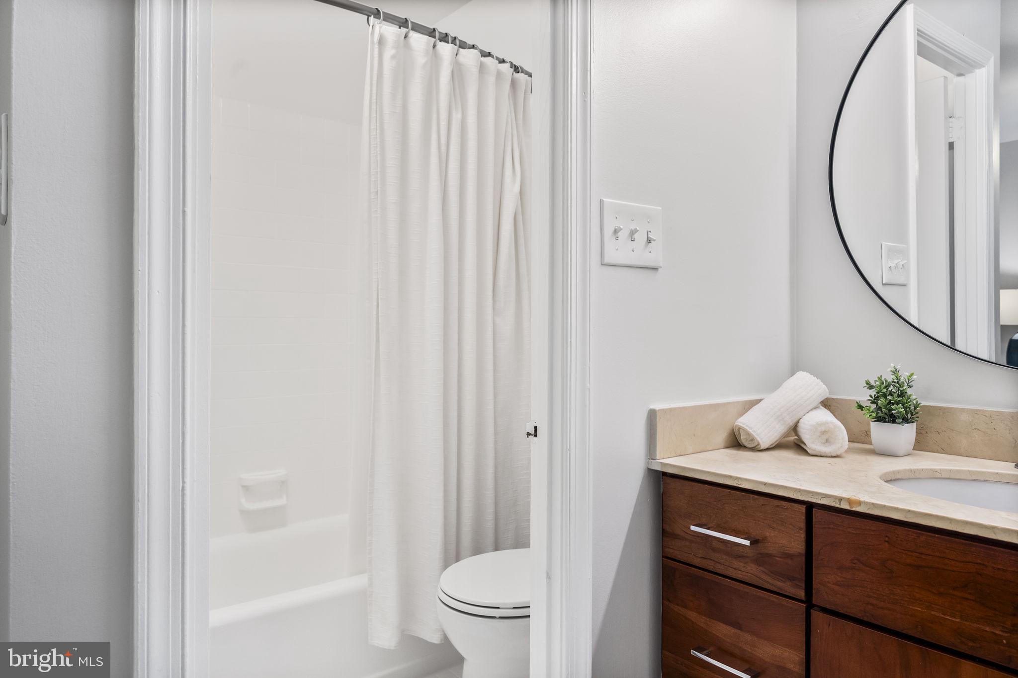 OAKCREST - Residential