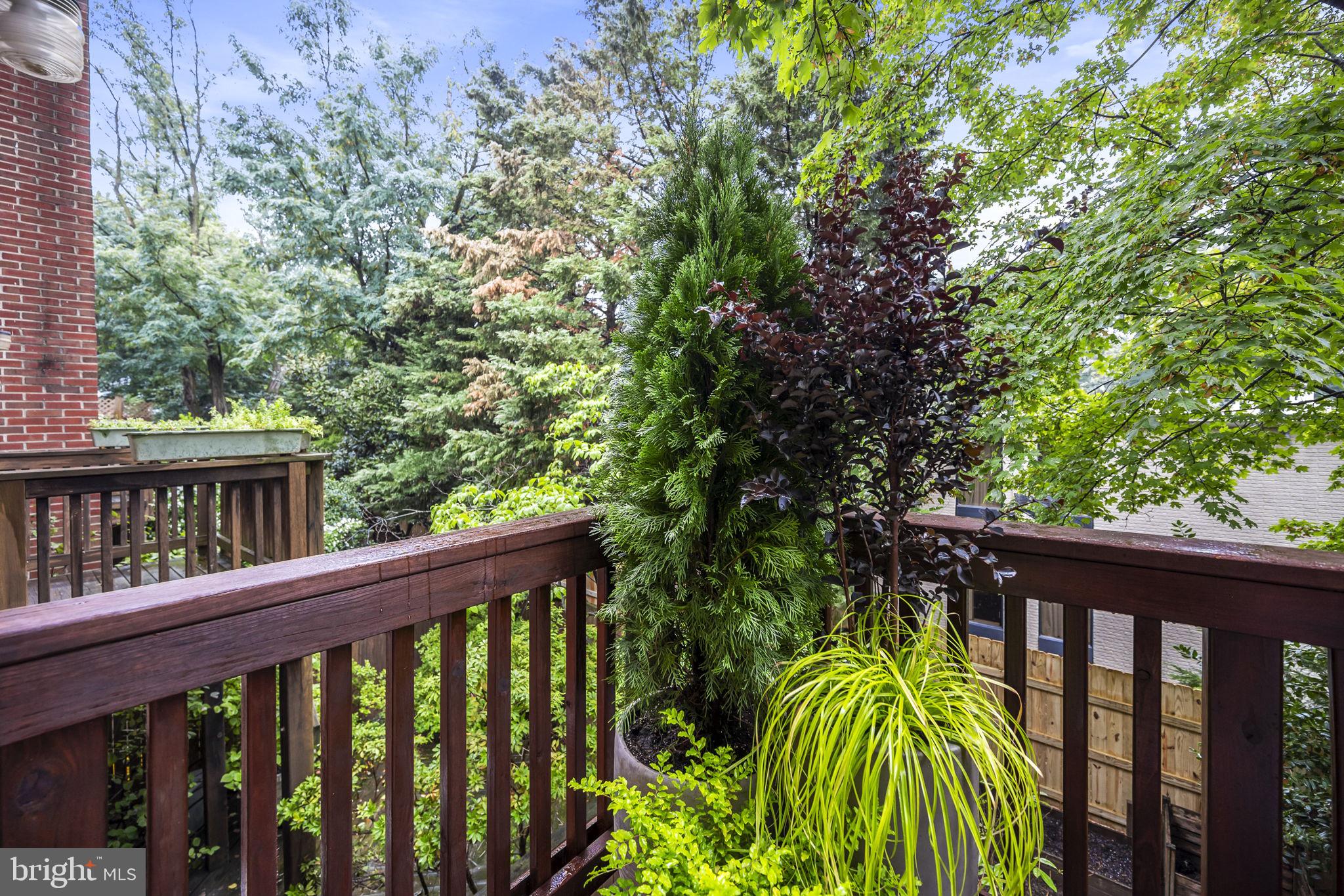 OAKCREST - Residential