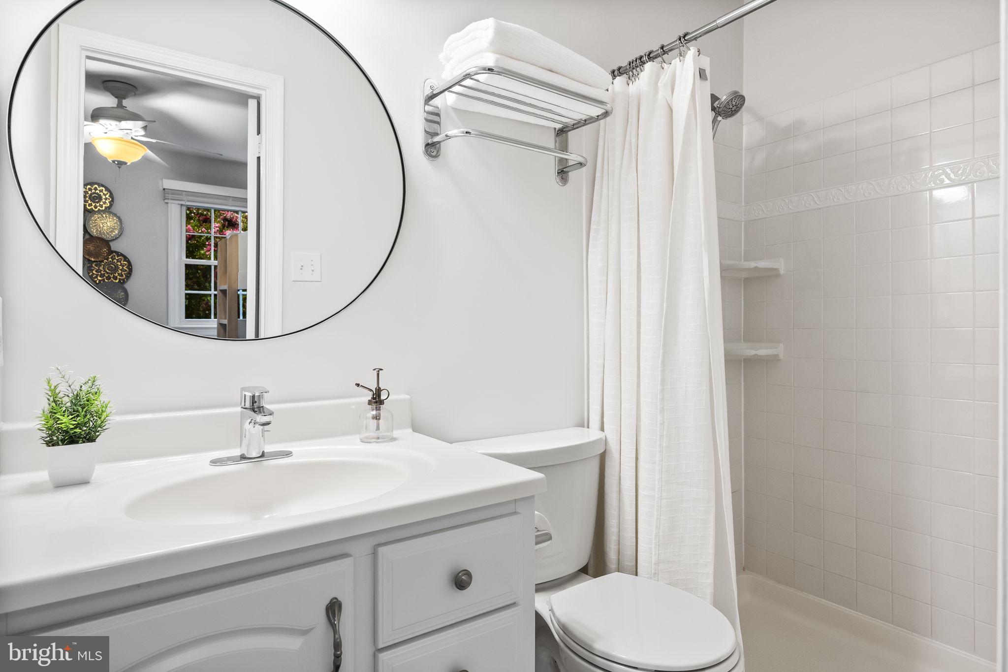 OAKCREST - Residential