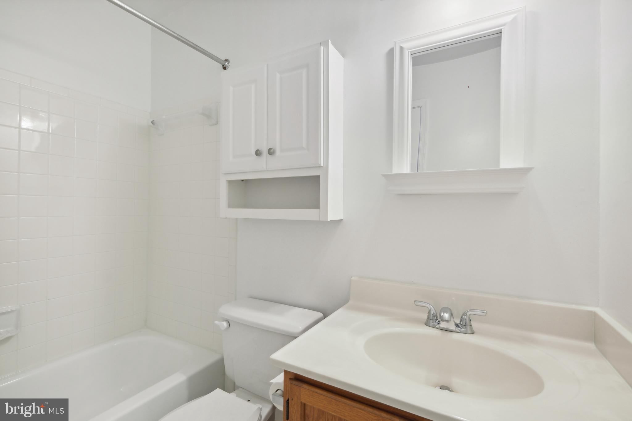 VILL AT MANCHESTER FARMS - Residential Lease