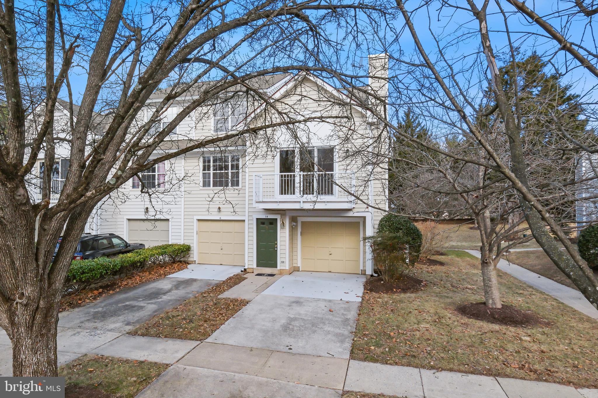 VILL AT MANCHESTER FARMS - Residential Lease