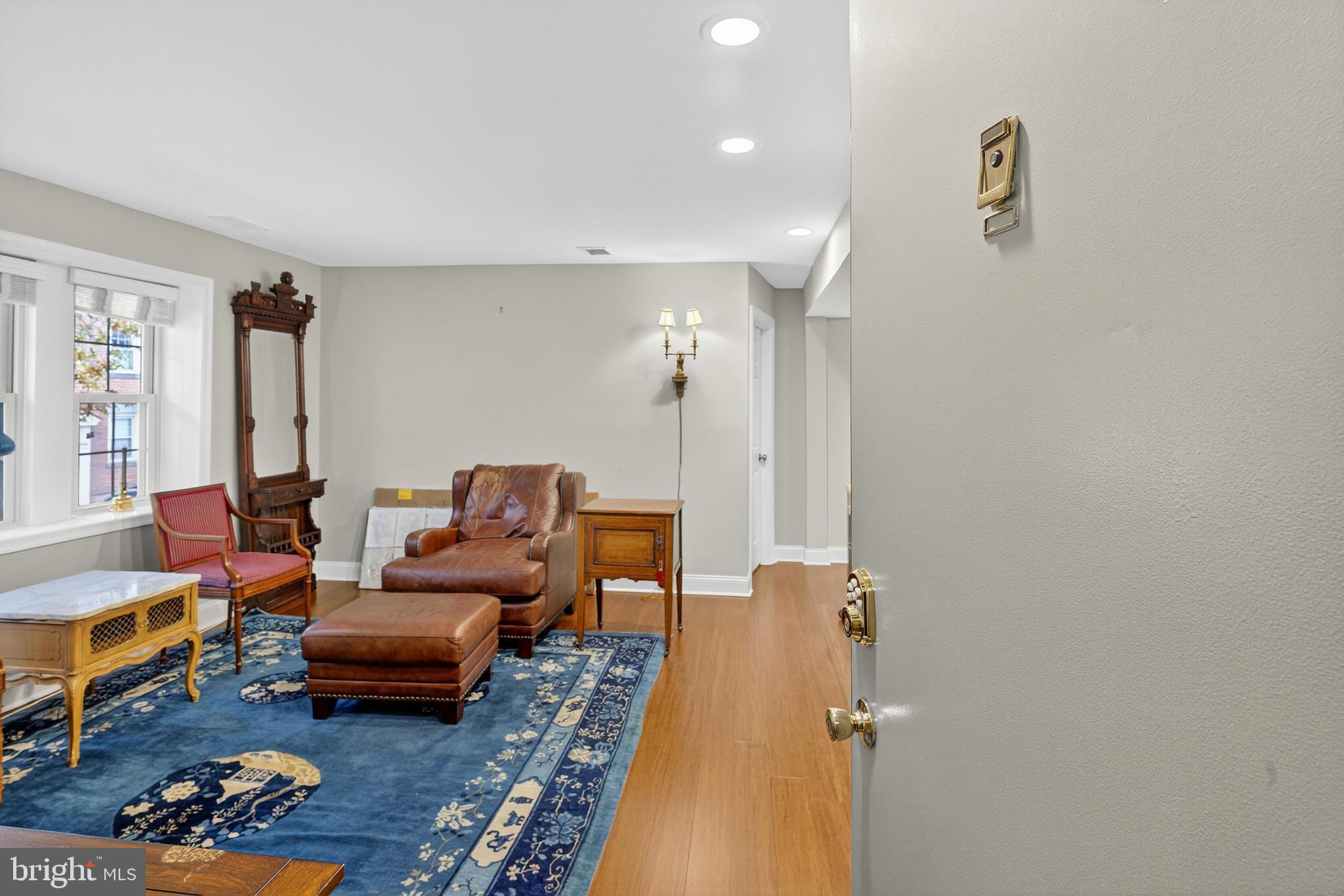 HARBOR TERRACE - Residential