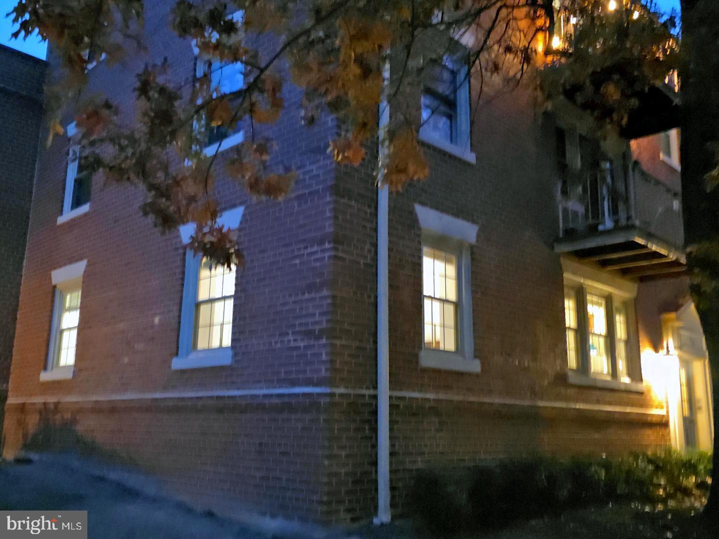 HARBOR TERRACE - Residential