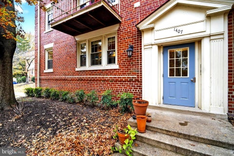 Condo For Sale - 1407 E Abingdon Drive #1<br/> ALEXANDRIA, VA 22314
