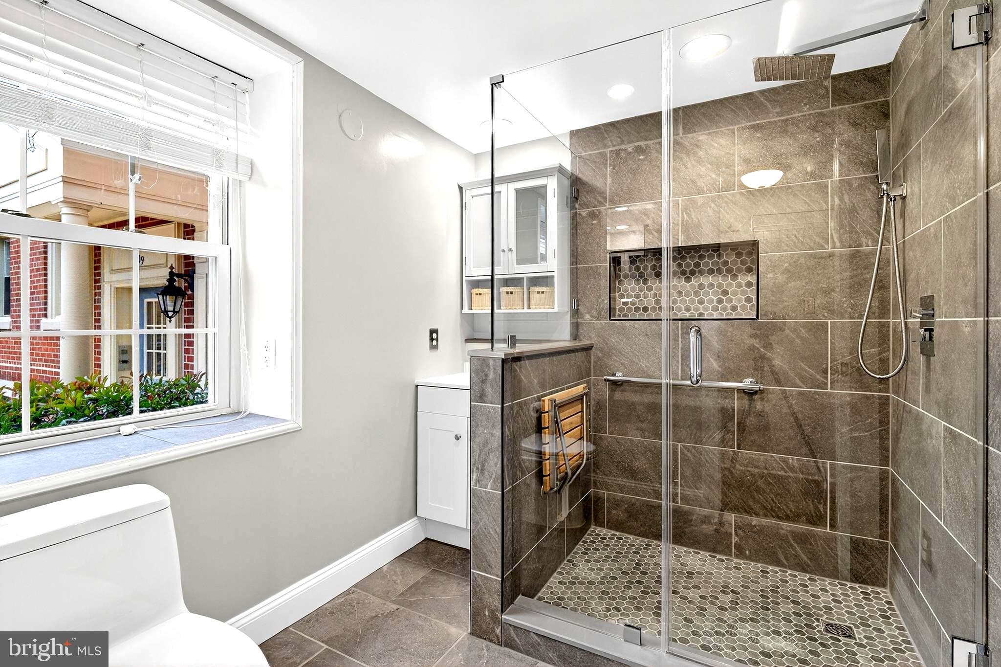 HARBOR TERRACE - Residential