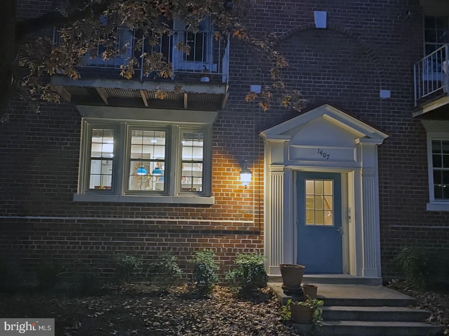 HARBOR TERRACE - Residential