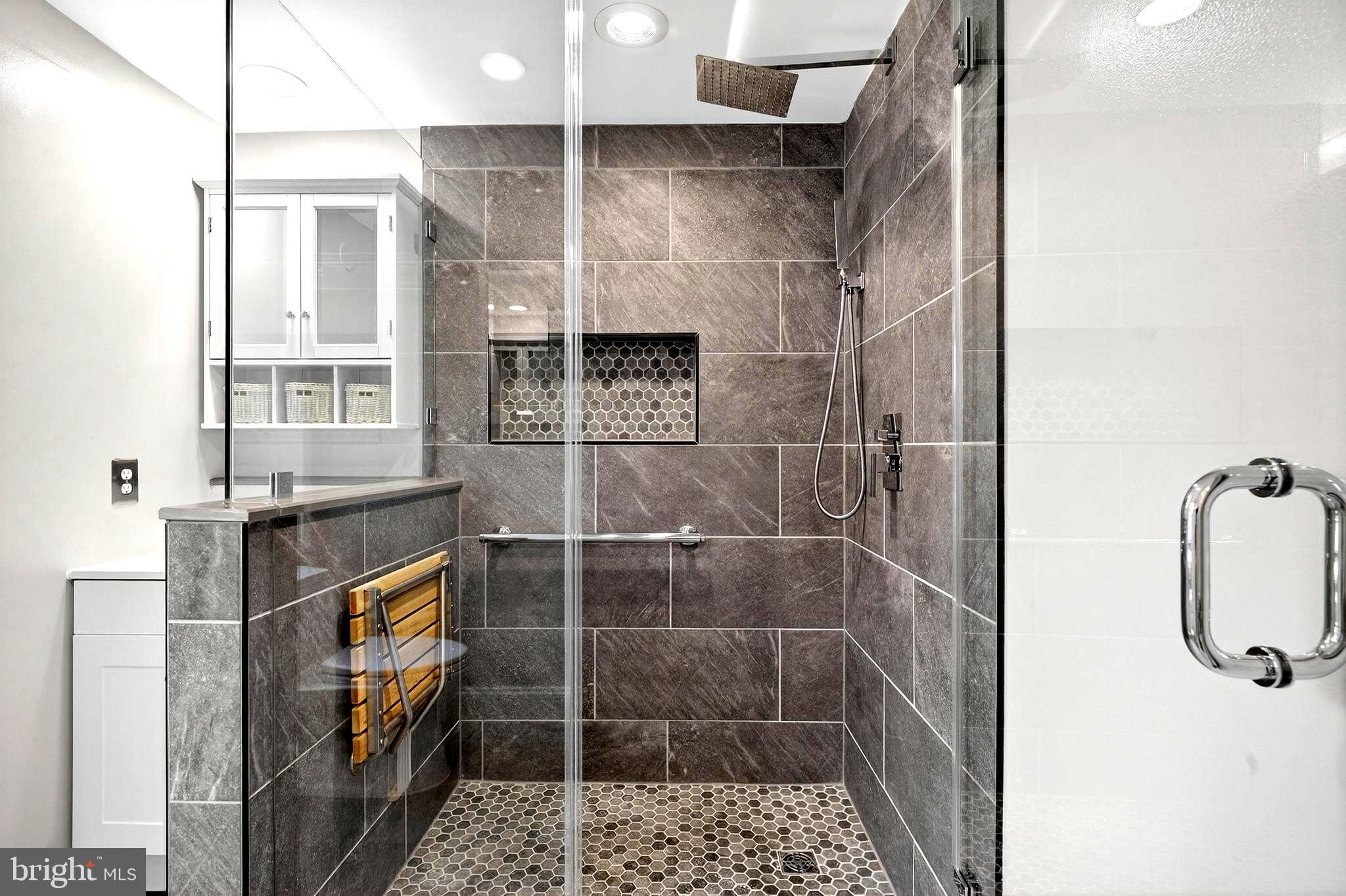 HARBOR TERRACE - Residential