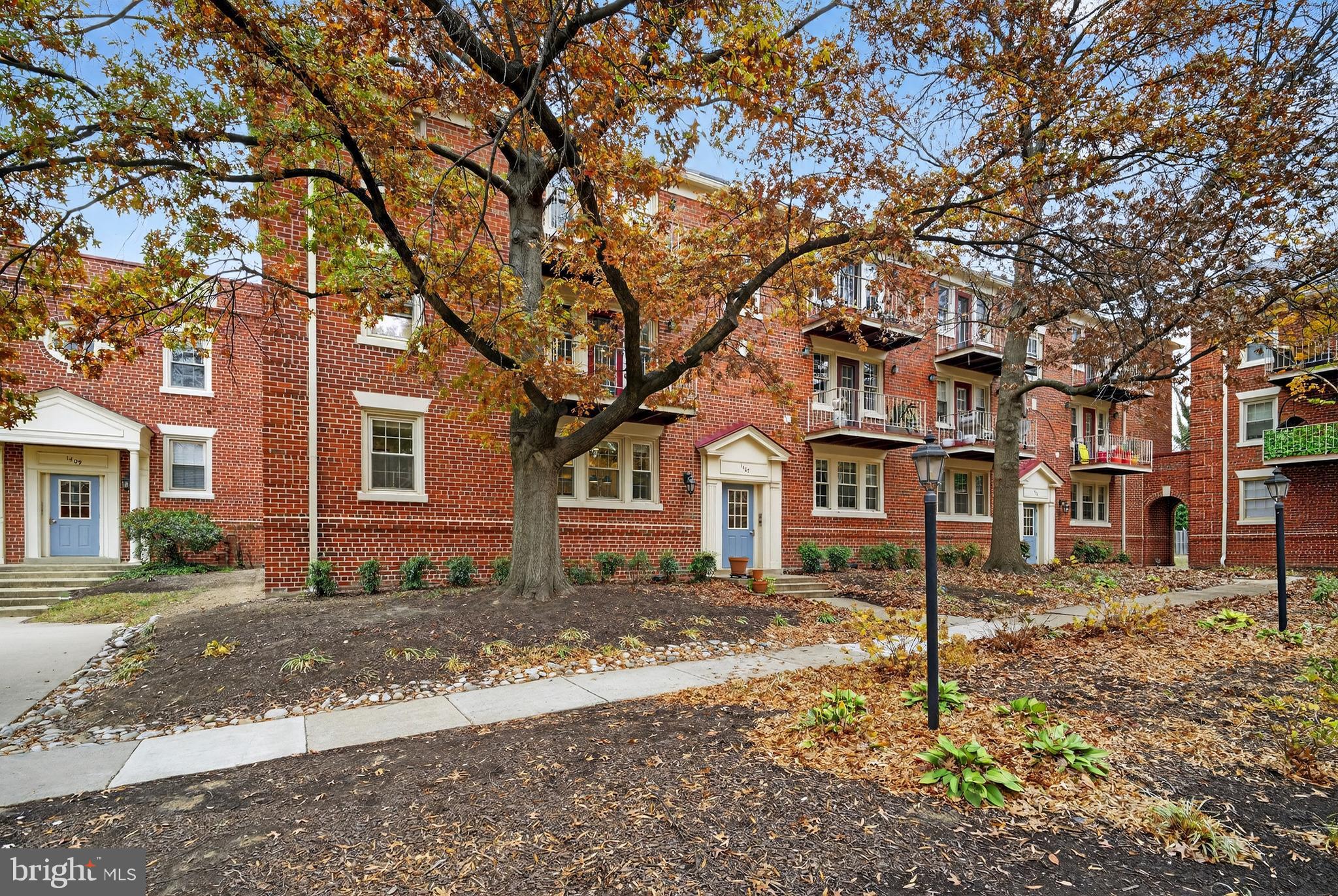 HARBOR TERRACE - Residential
