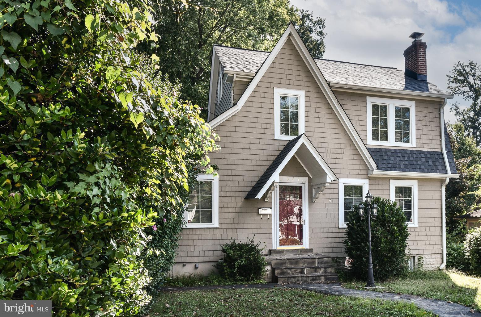 WAVERLY HILLS - Residential Lease