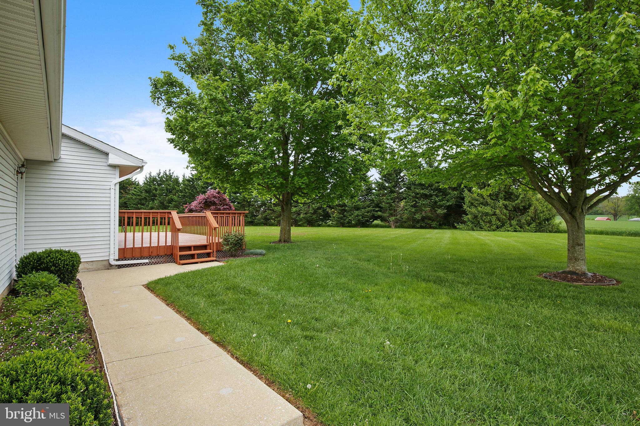 WHITE HALL - Residential