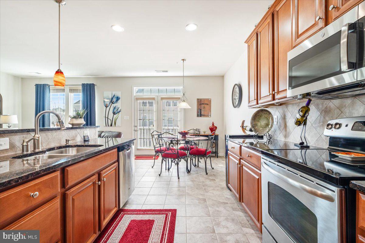 LINTON AT BALLENGER - Residential