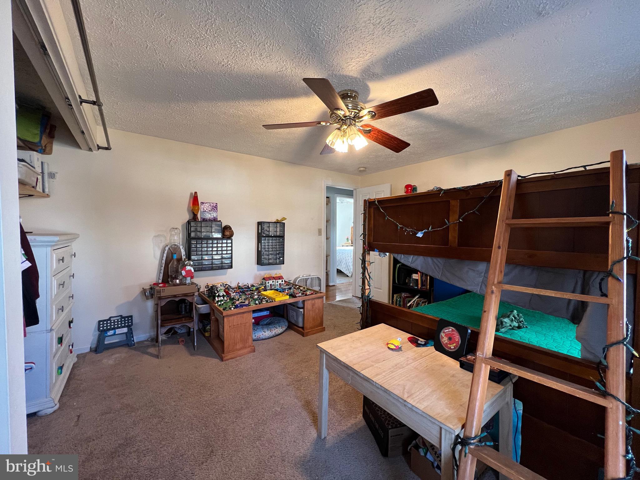 CHESTERFIELD - Residential