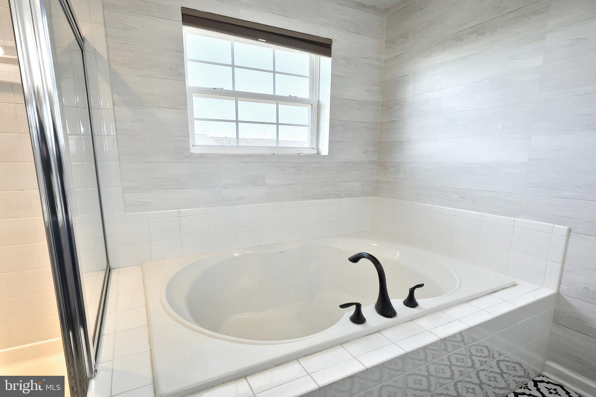 IRON BRIDGE LANDING - Residential