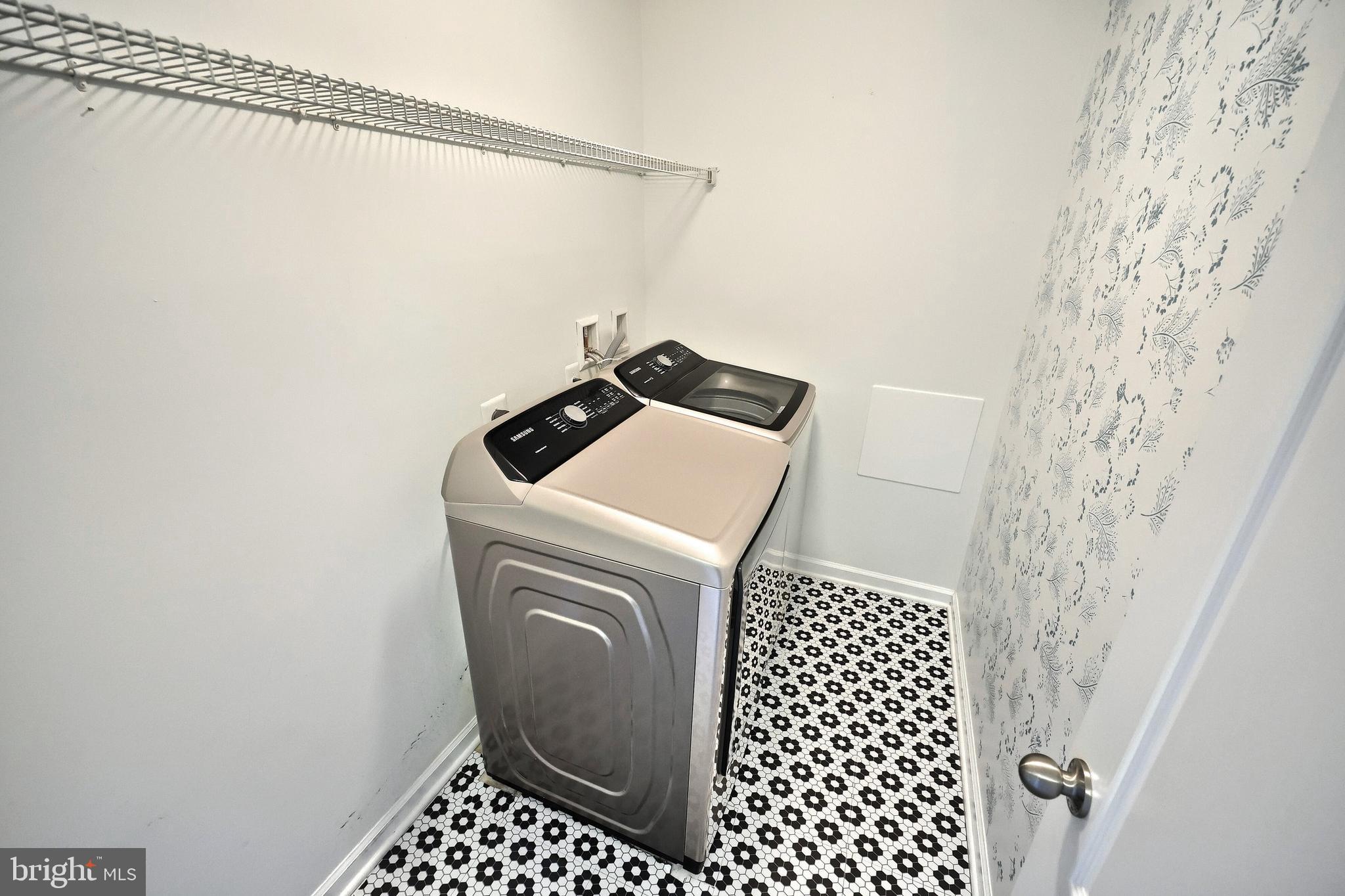 IRON BRIDGE LANDING - Residential