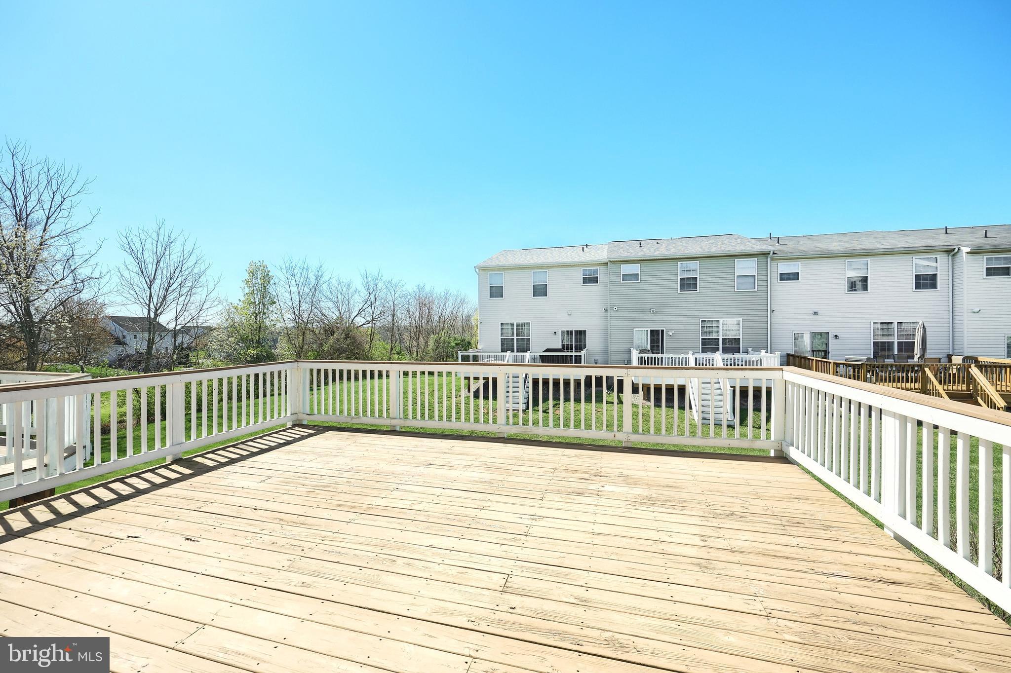 IRON BRIDGE LANDING - Residential