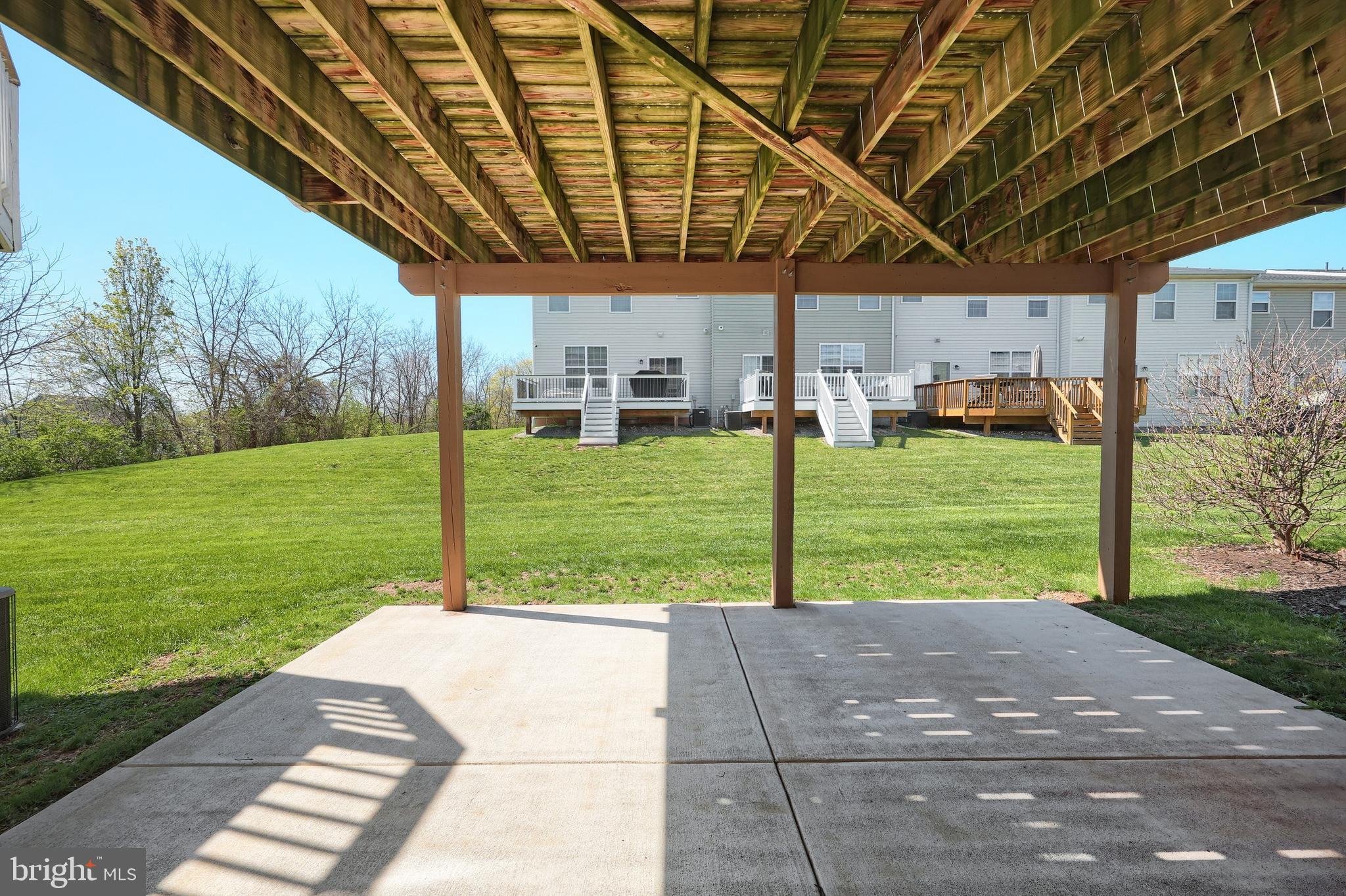 IRON BRIDGE LANDING - Residential