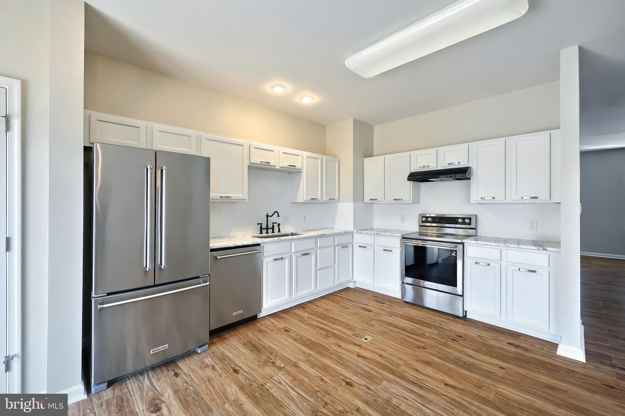 IRON BRIDGE LANDING - Residential