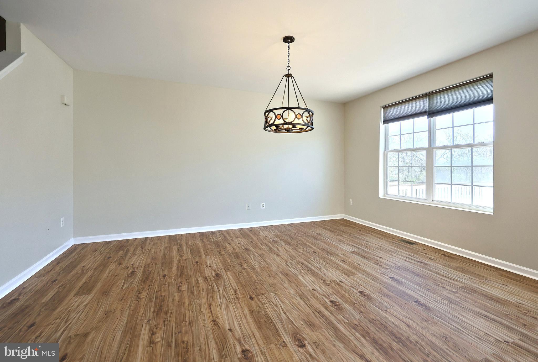 IRON BRIDGE LANDING - Residential