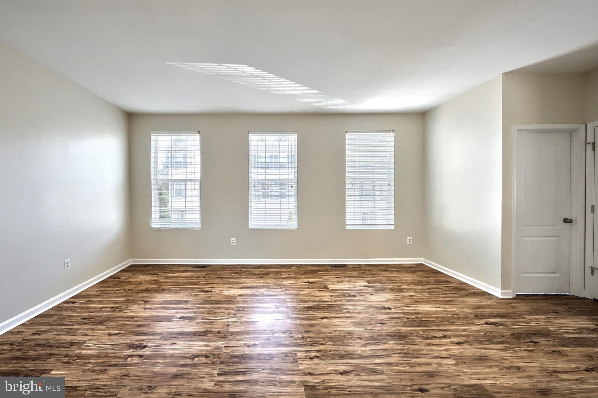 IRON BRIDGE LANDING - Residential