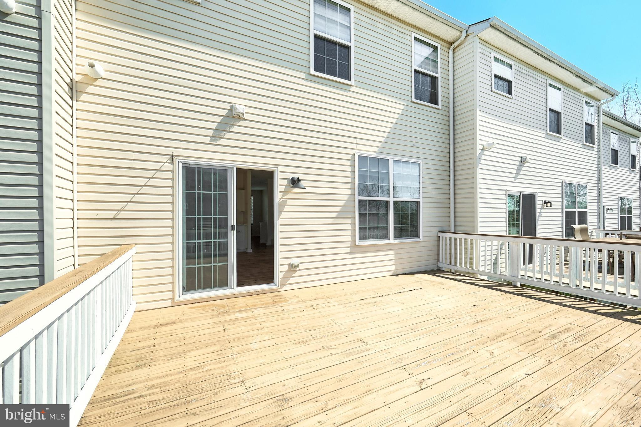 IRON BRIDGE LANDING - Residential