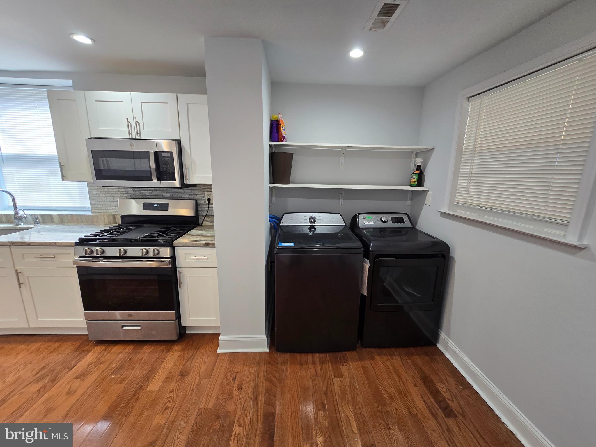 BRIDESBURG - Residential