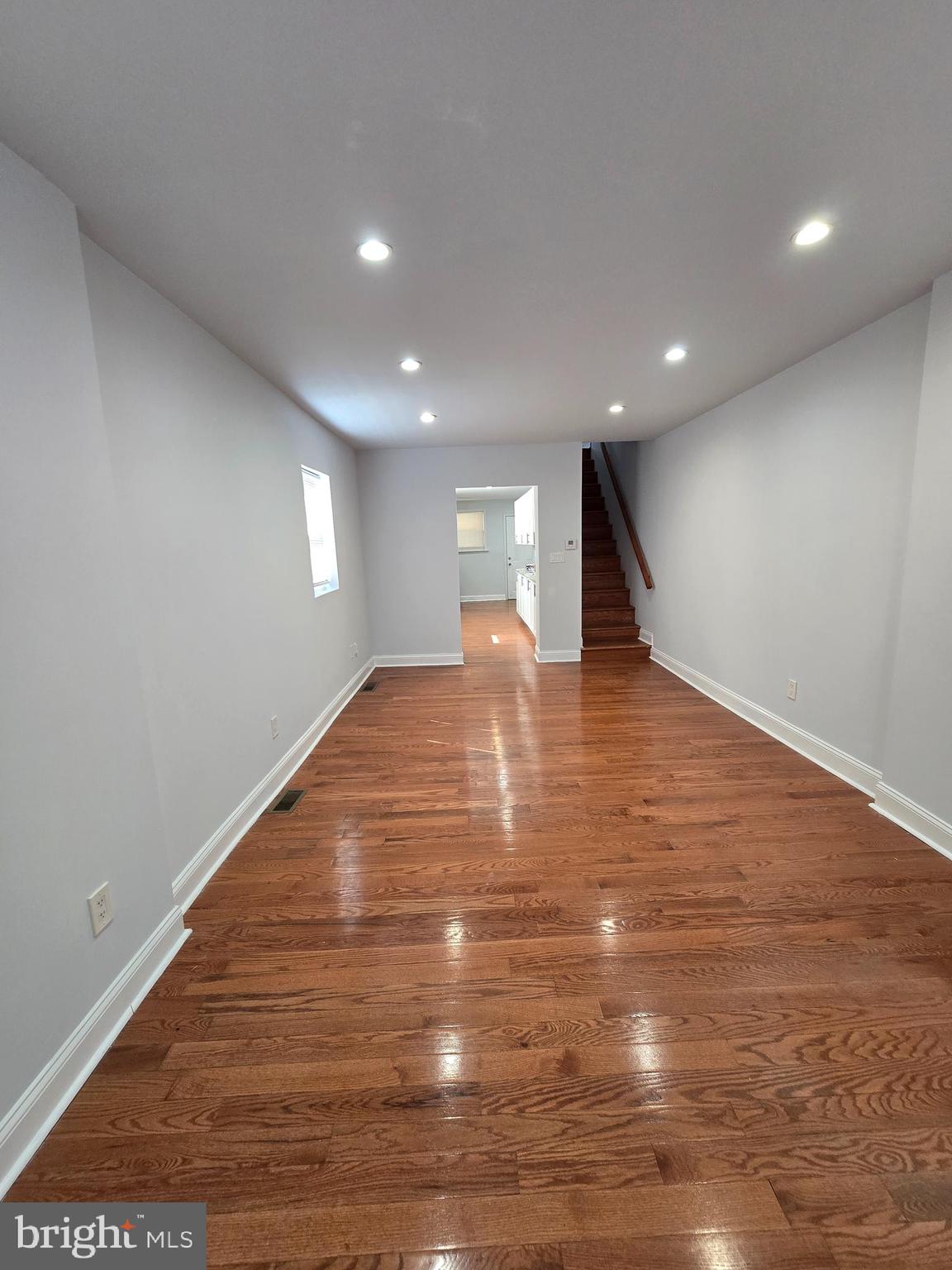 BRIDESBURG - Residential