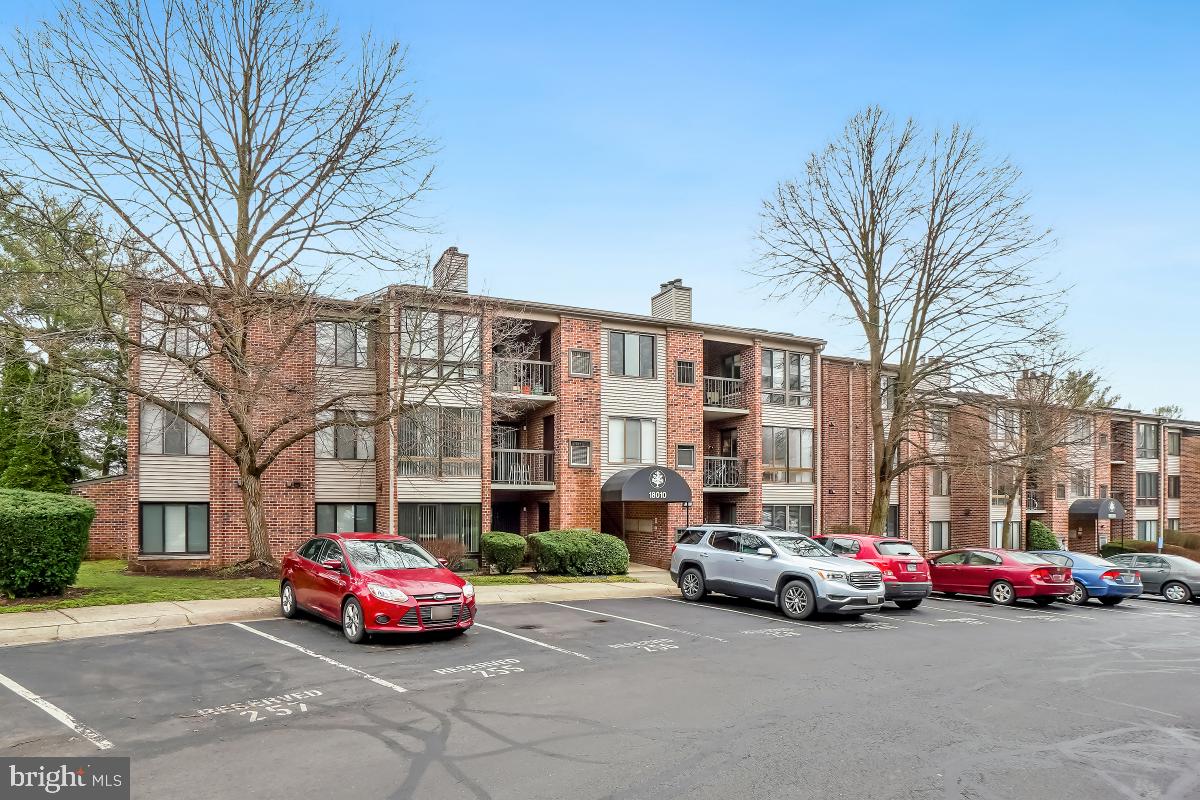 FARMINGDALE - Residential Lease