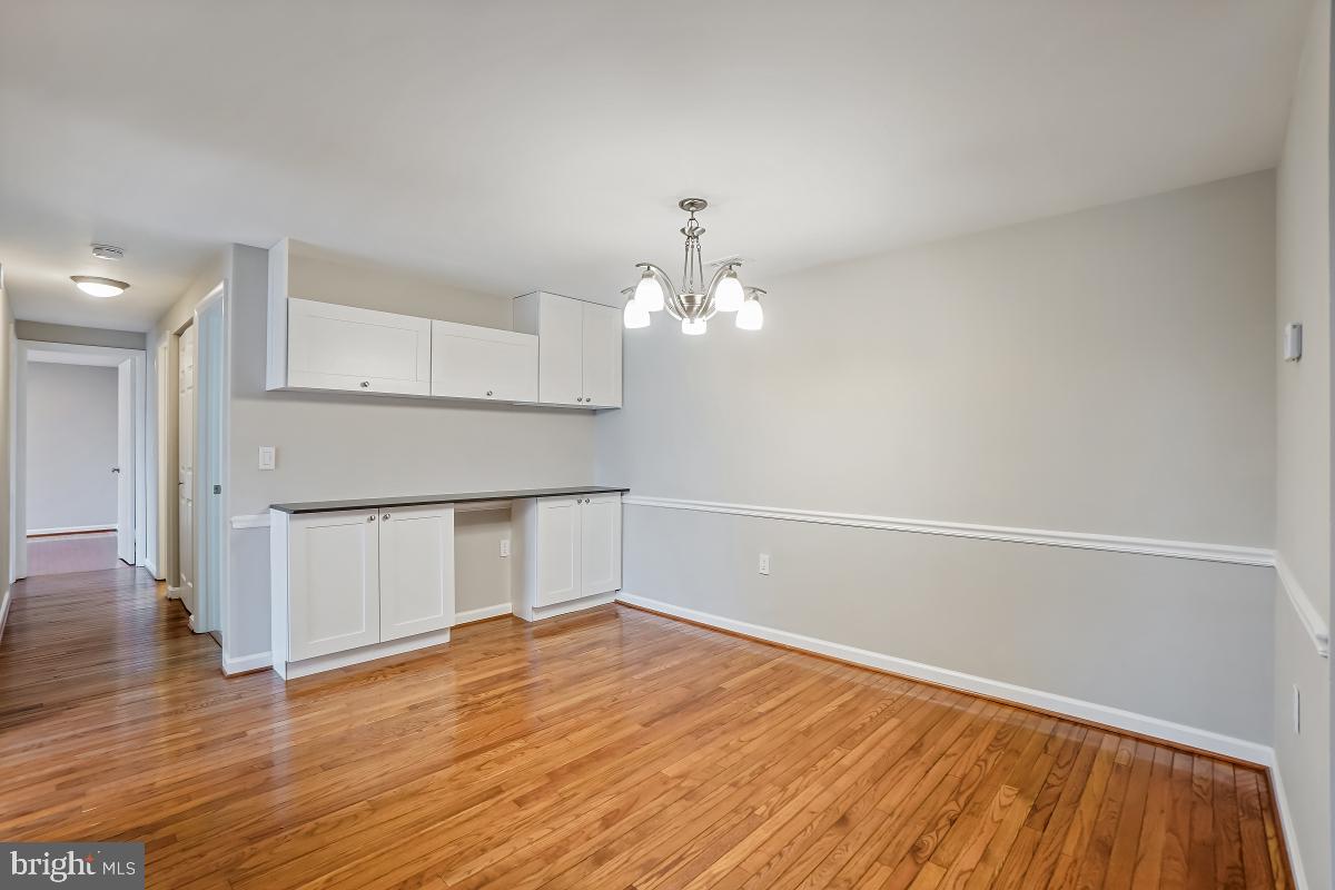 FARMINGDALE - Residential Lease