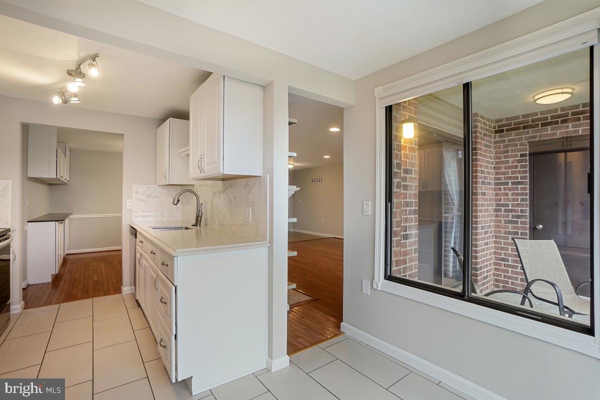 FARMINGDALE - Residential Lease