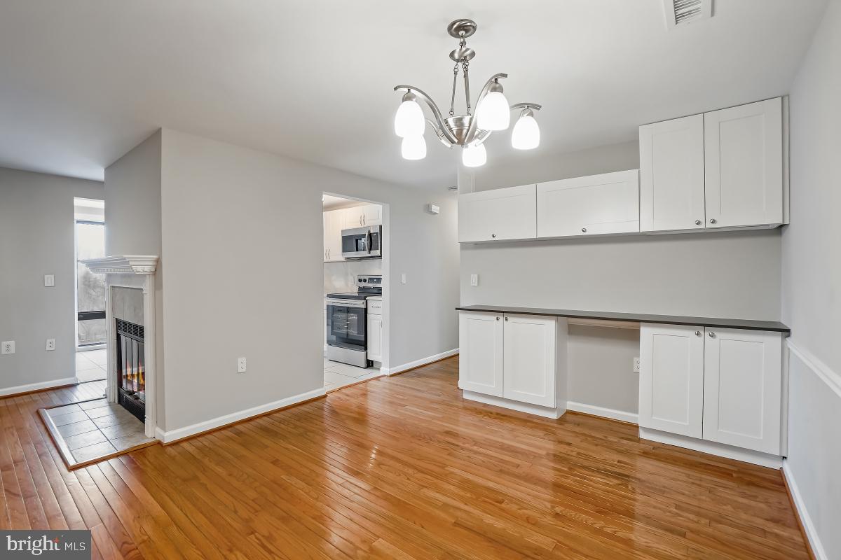 FARMINGDALE - Residential Lease