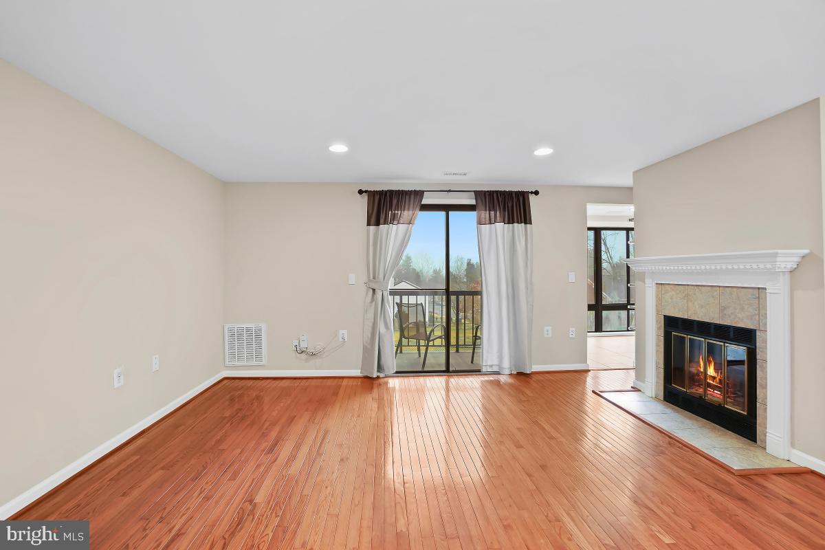 FARMINGDALE - Residential Lease