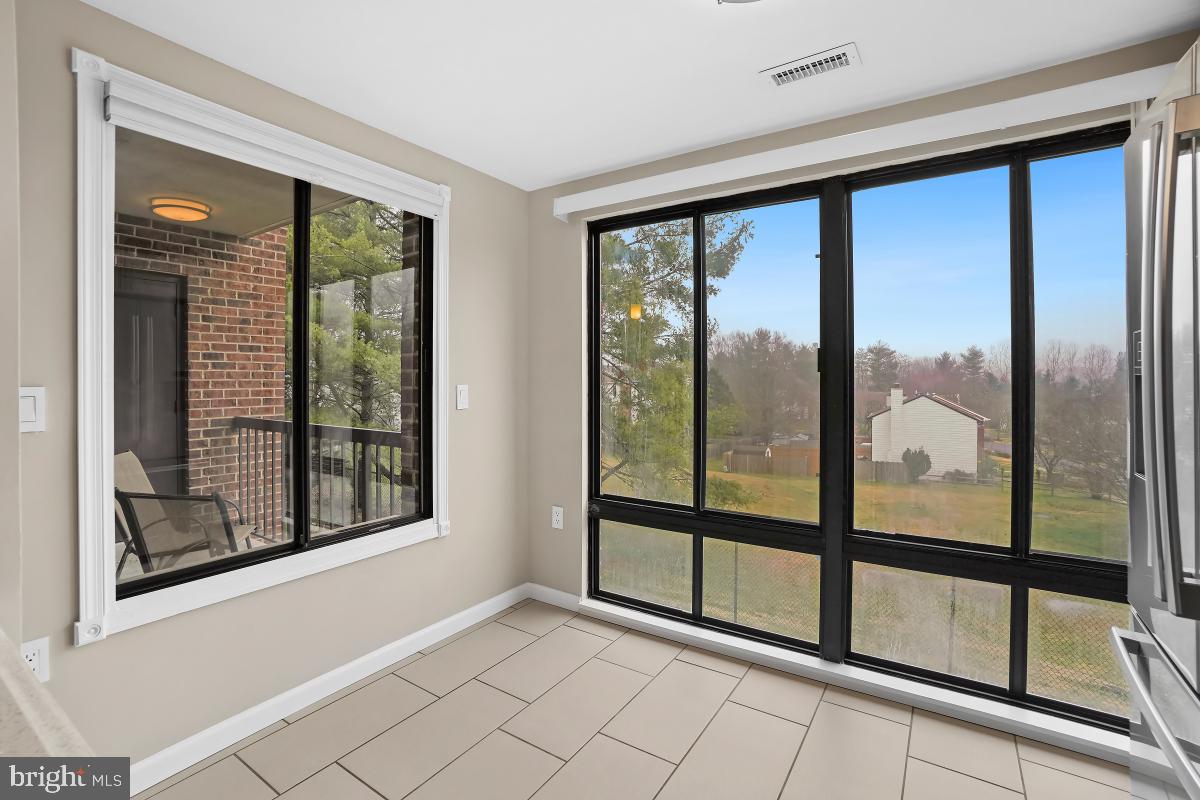 FARMINGDALE - Residential Lease