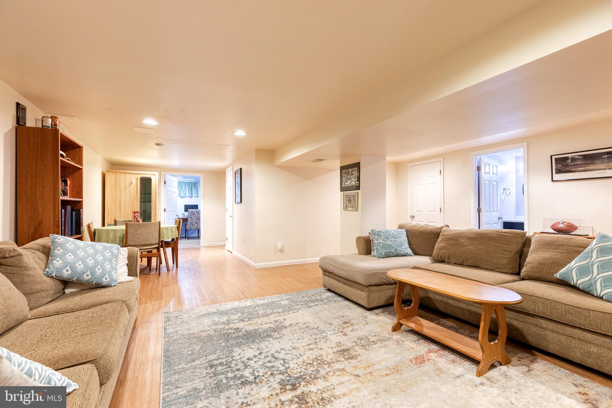 DONCASTER VILLAGE - Residential