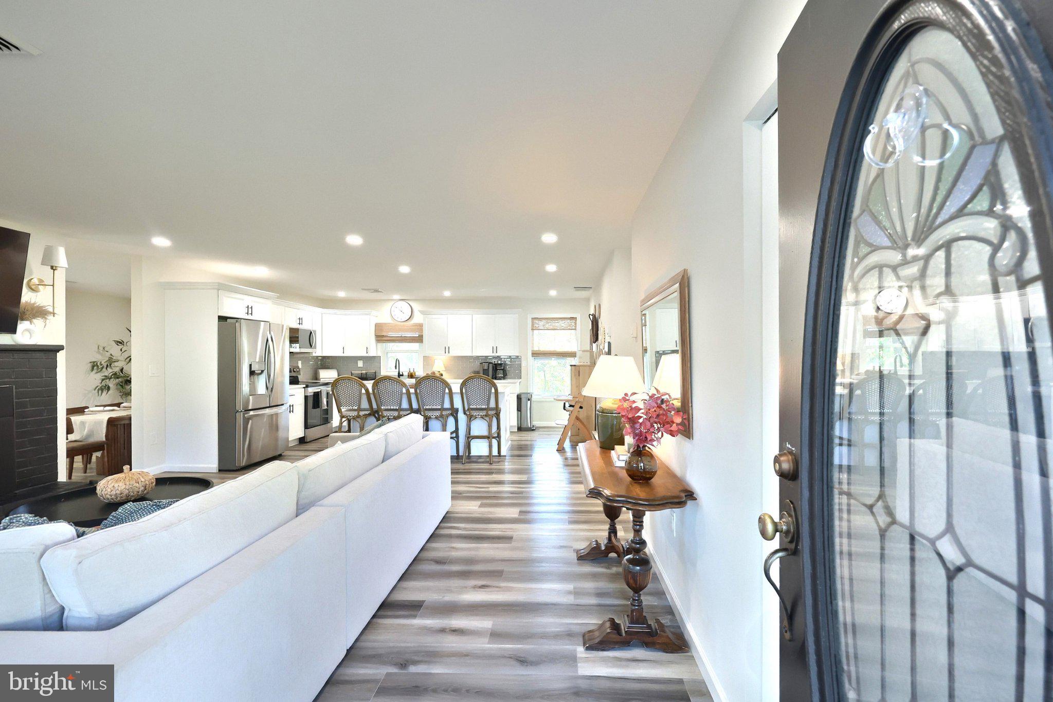 410 JENNIFER DRIVE