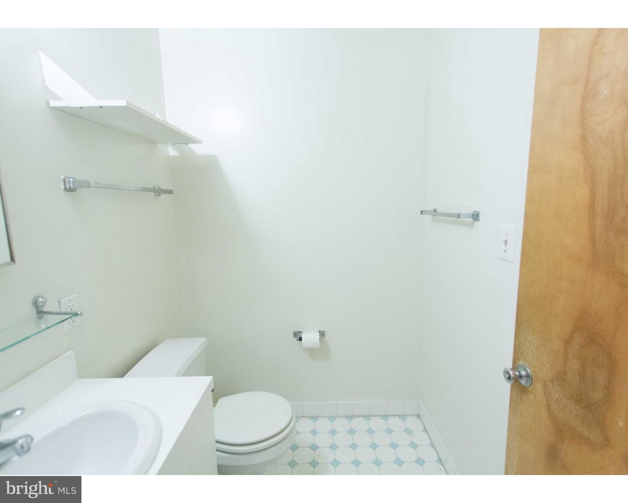 WASHINGTON SQ - Residential Lease