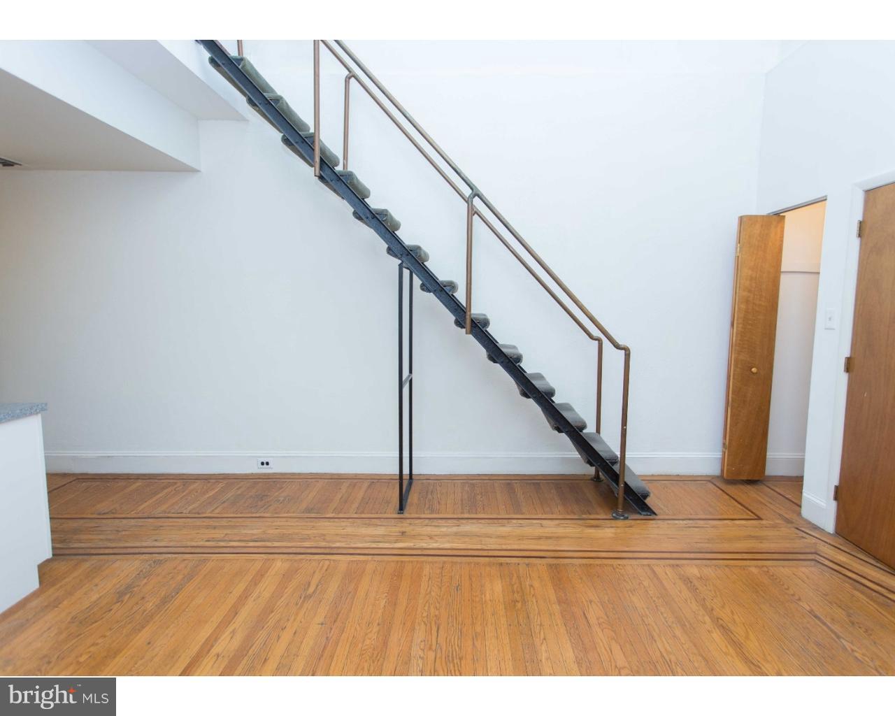 WASHINGTON SQ - Residential Lease