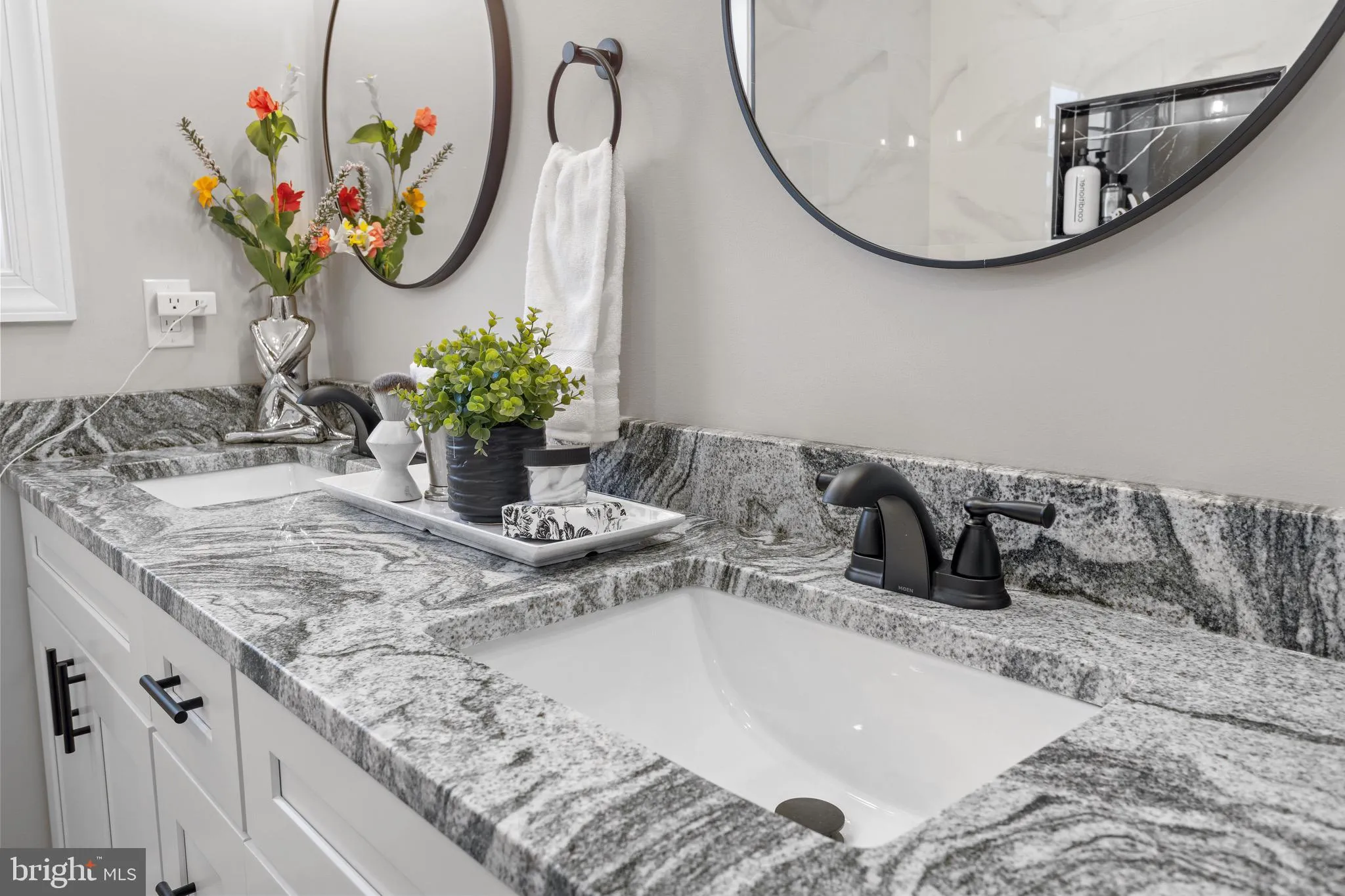 Willingboro, New Jersey 08046, United States, 4 Bedrooms Bedrooms, ,3 BathroomsBathrooms,Residential,Active,231445