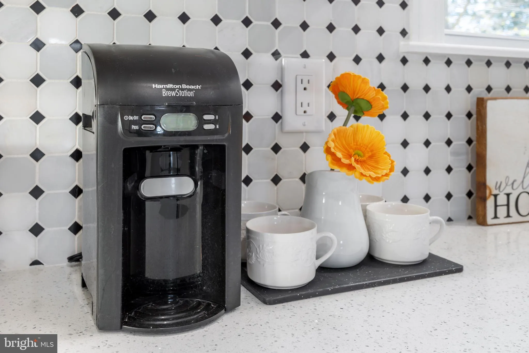 Willingboro, New Jersey 08046, United States, 4 Bedrooms Bedrooms, ,3 BathroomsBathrooms,Residential,Active,231445