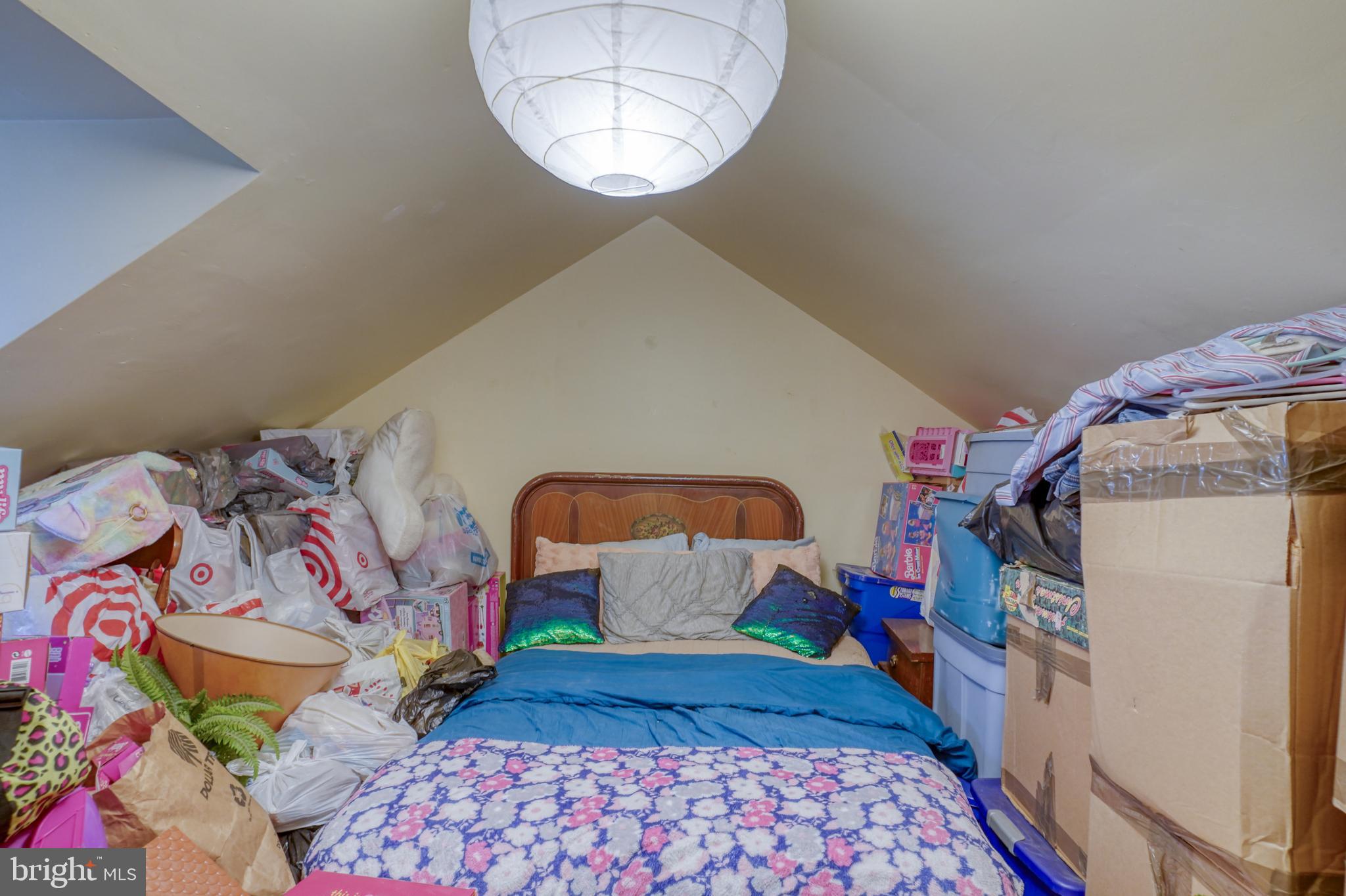 NEW CASTLE - Residential