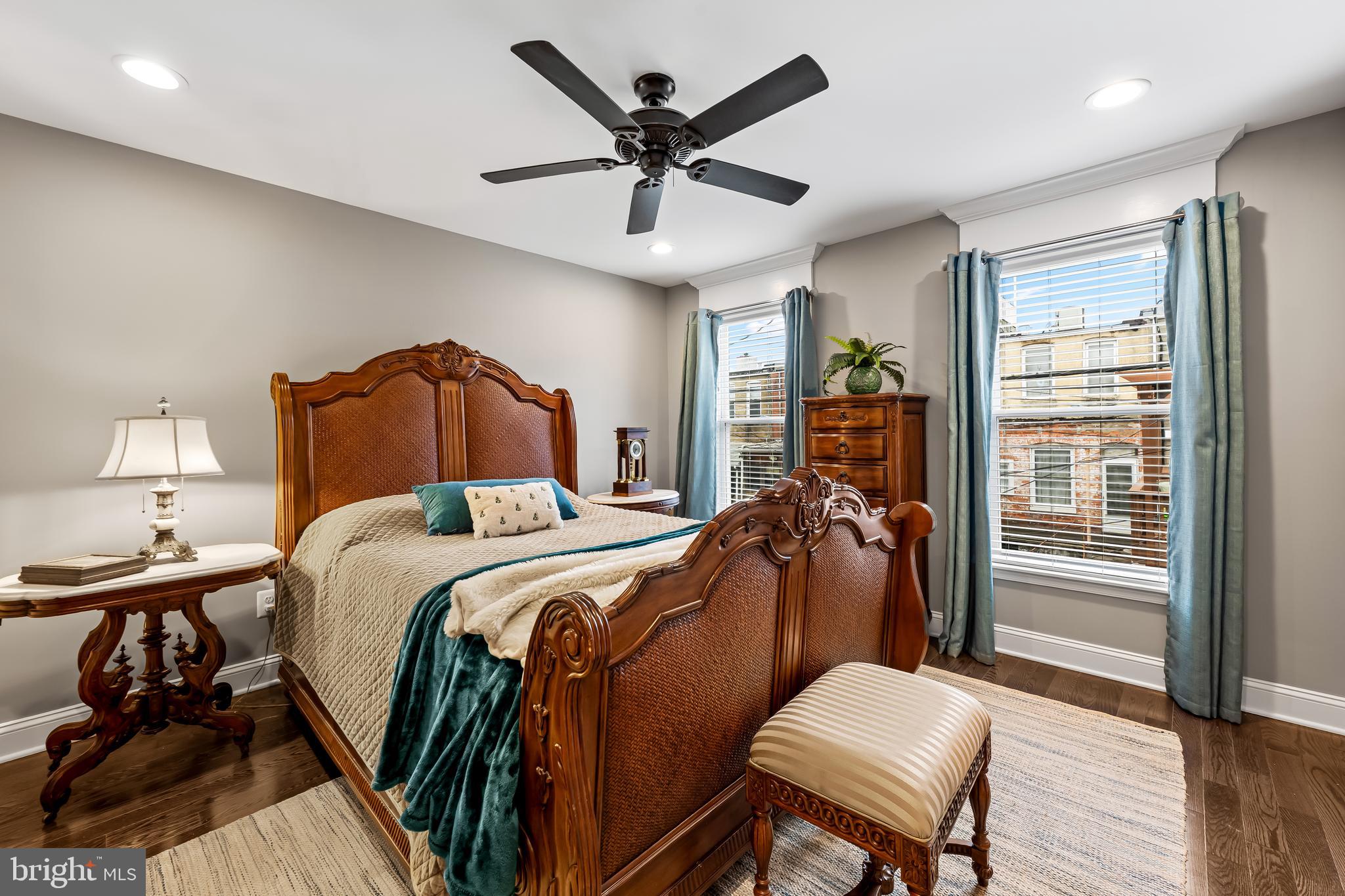 RIVERSIDE - Residential