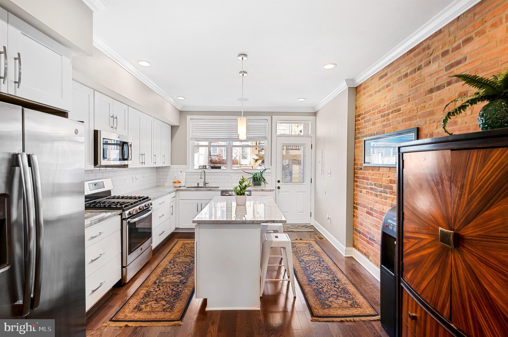 RIVERSIDE - Residential