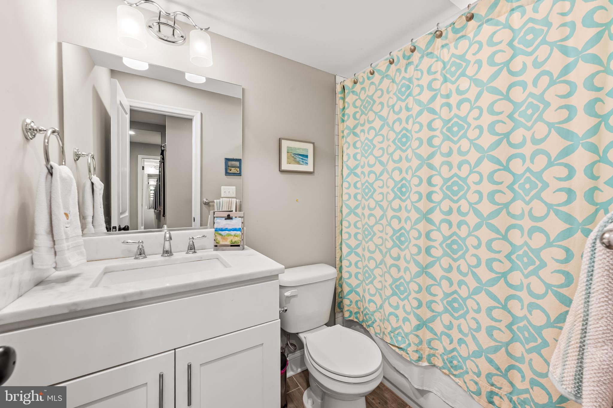 RIVERSIDE - Residential